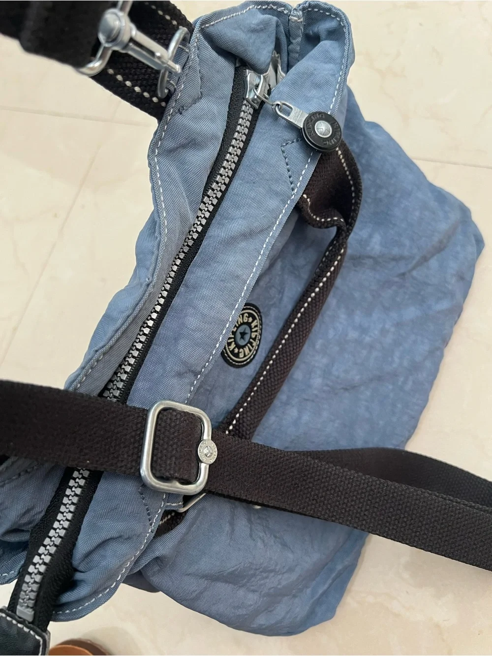 Kipling simple blue